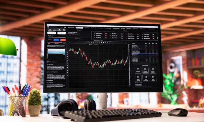 UiPath Stock Is Down 35% This Year – Is This a Buying Opportunity or a Falling Knife? Uipath stock