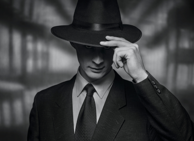 A secret agent in the shadow