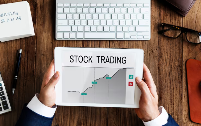 CRCL Stock Is Down 38% in Six Months — And Insiders Are Still Selling Crcl stock